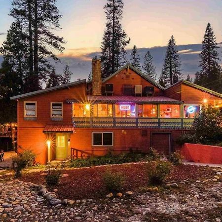 Strawberry Inn Exterior photo