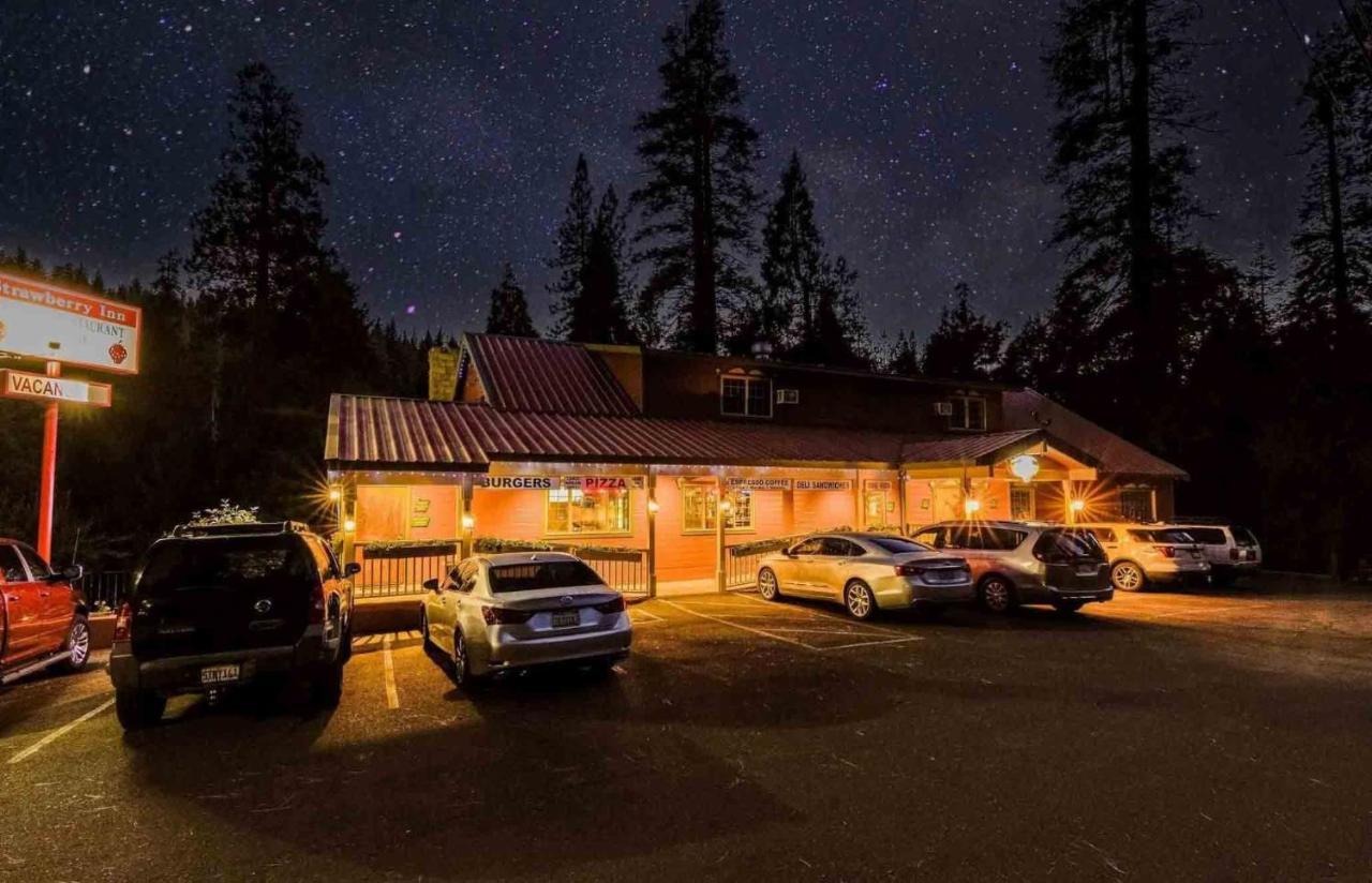 Strawberry Inn Exterior photo
