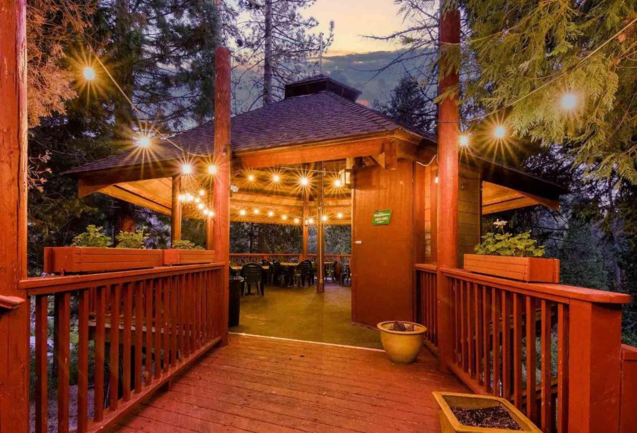 Strawberry Inn Exterior photo