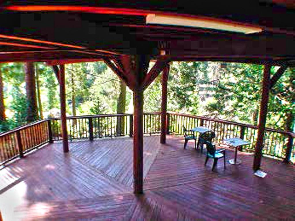Strawberry Inn Exterior photo